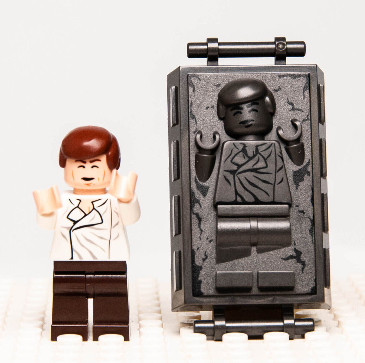 LEGO Star Wars Minifigure - Han Solo, Dark Brown Legs & Carbonite