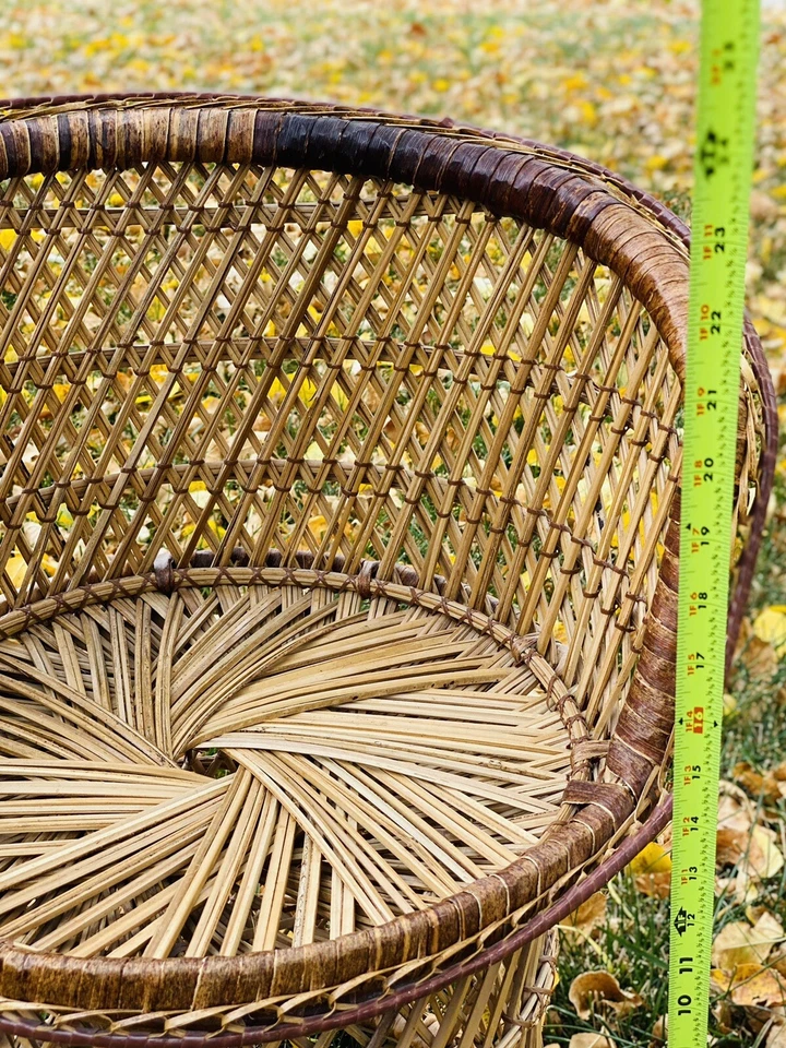 "Silla abanico vintage de mimbre pavo real silla boho mediados de siglo 22"" de alto 17"" de ancho" Foto 4 de 4