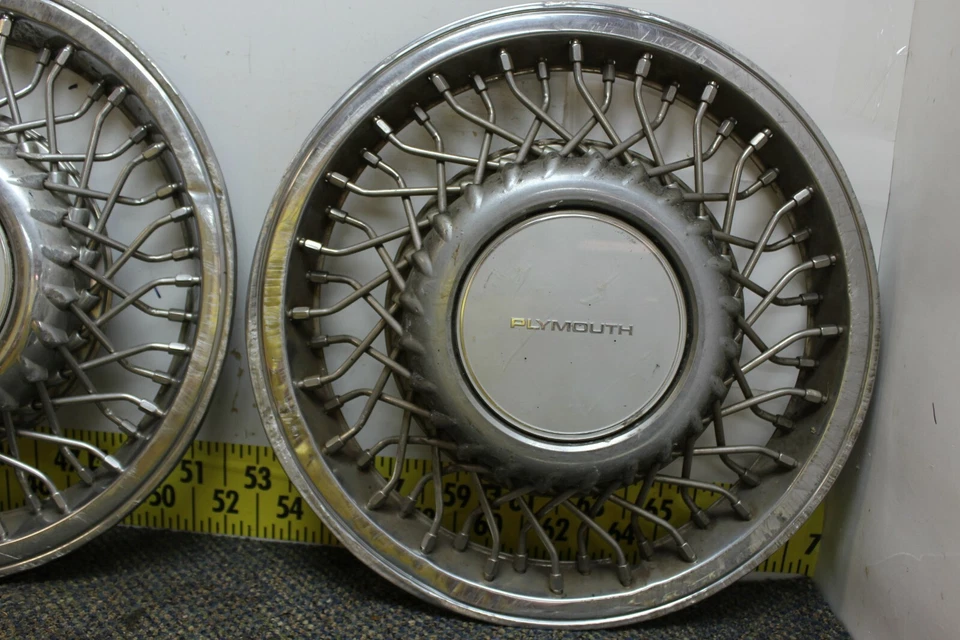 Juego de 3 tapacubos de alambre de 15" OEM cubiertas de rueda 486A 1992-1993 Plymouth Voyager (2590 Foto 4 de 4