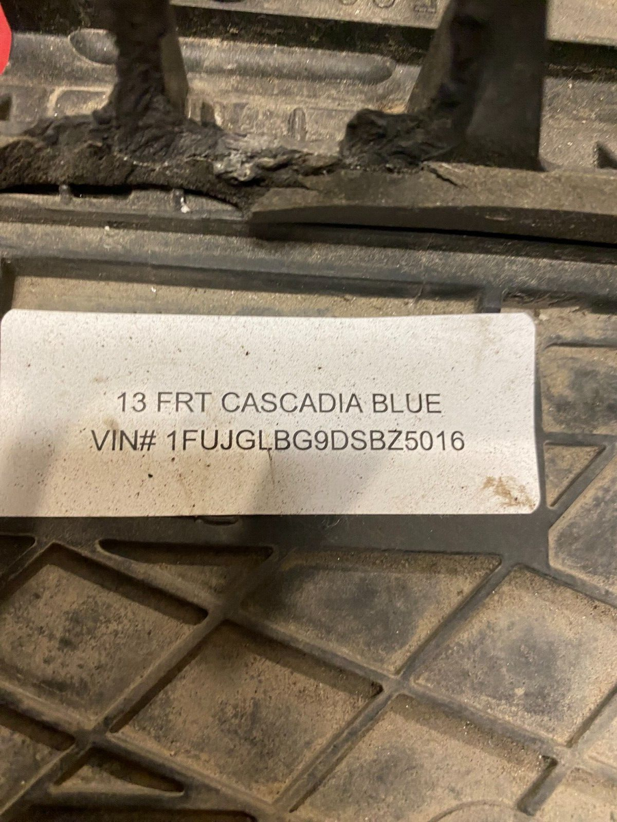 フリージア 13 Freightliner Cascadia SAM FUSEBOX, PANEL, MODULE A06-75980-000