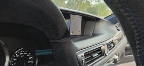 Lexus GS Phone Mount 2013-2020 - Picture 6 of 9