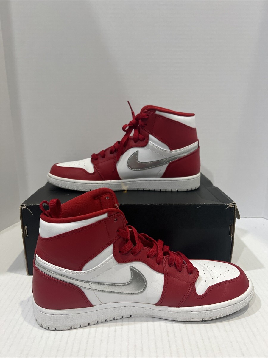 Size 11 - Air Jordan 1 Retro High Silver Medal for sale Size 11 - Air Jordan 1 Retro High Silver Medal for sale