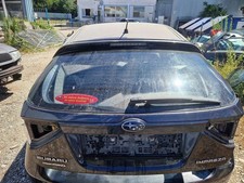 Porte arrière et accessoires Subaru IMPREZA
