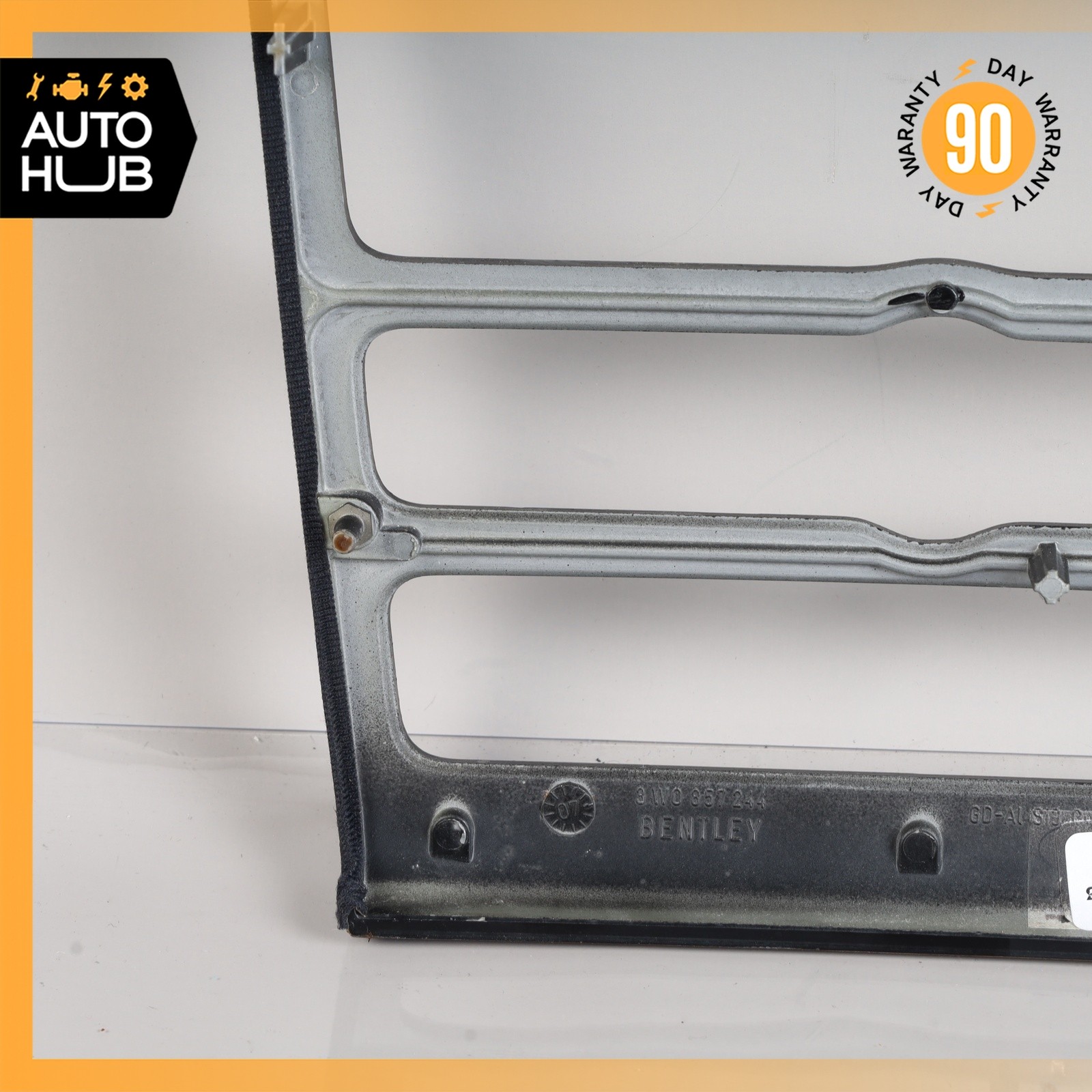 Bentley Continental GT 2003-2013 Dashboard