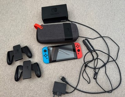 Nintendo Switch Neon (verbesserter Akku) + Dock + Case + Joycon + Handschlaufen