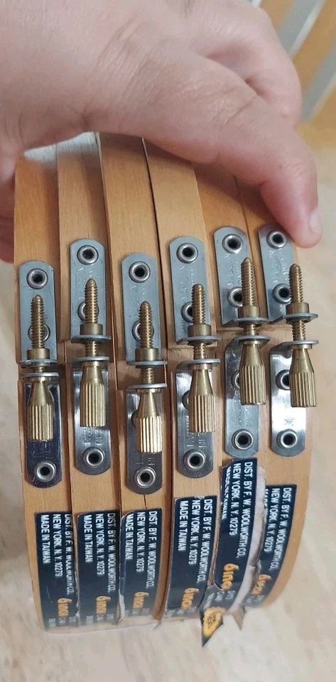 *NEW* Pack Of 6 Vintage 6 Inch Hoops Dist BY F.W. WOOLWORTH CO. SKU 61916 - Image 3 of 4