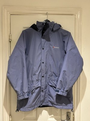 Ladies Berghaus Full Zip Hooded Gore-Tex jacket Light Purple. Size 12