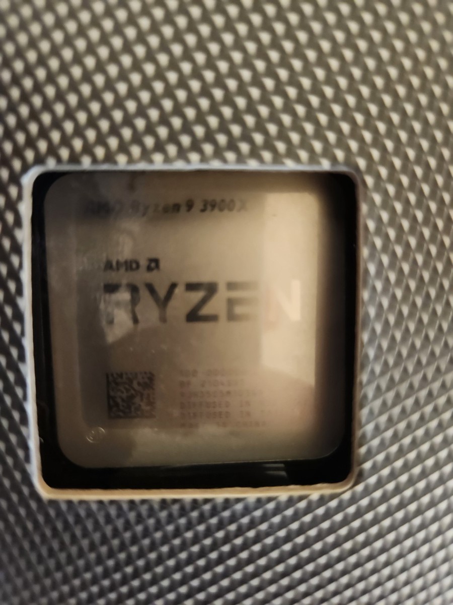 AMD Ryzen 9 3900X Processor (3.8 GHz, 12-Cores, Socket AM4) Boxed