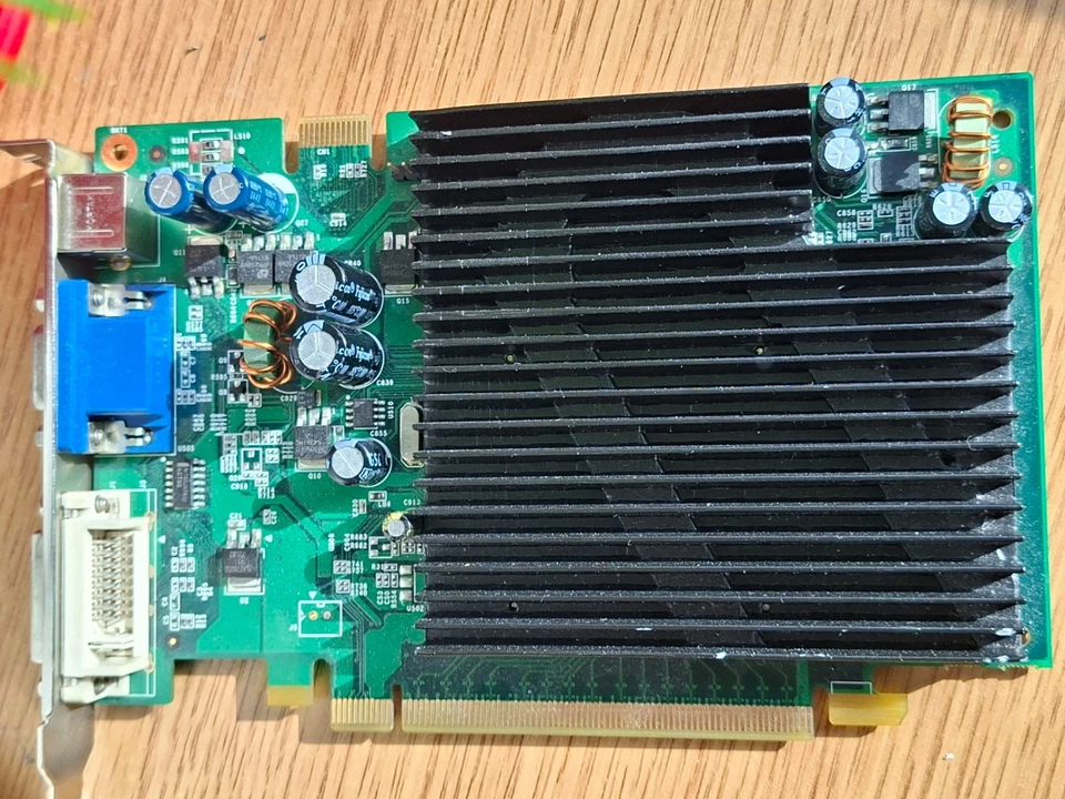 Sweex NVIDIA GeForce 8500GT 512MB/128-bit DDR2 PCI Express x16 /DVI+VGA+TV OUT. - Image 2 of 4