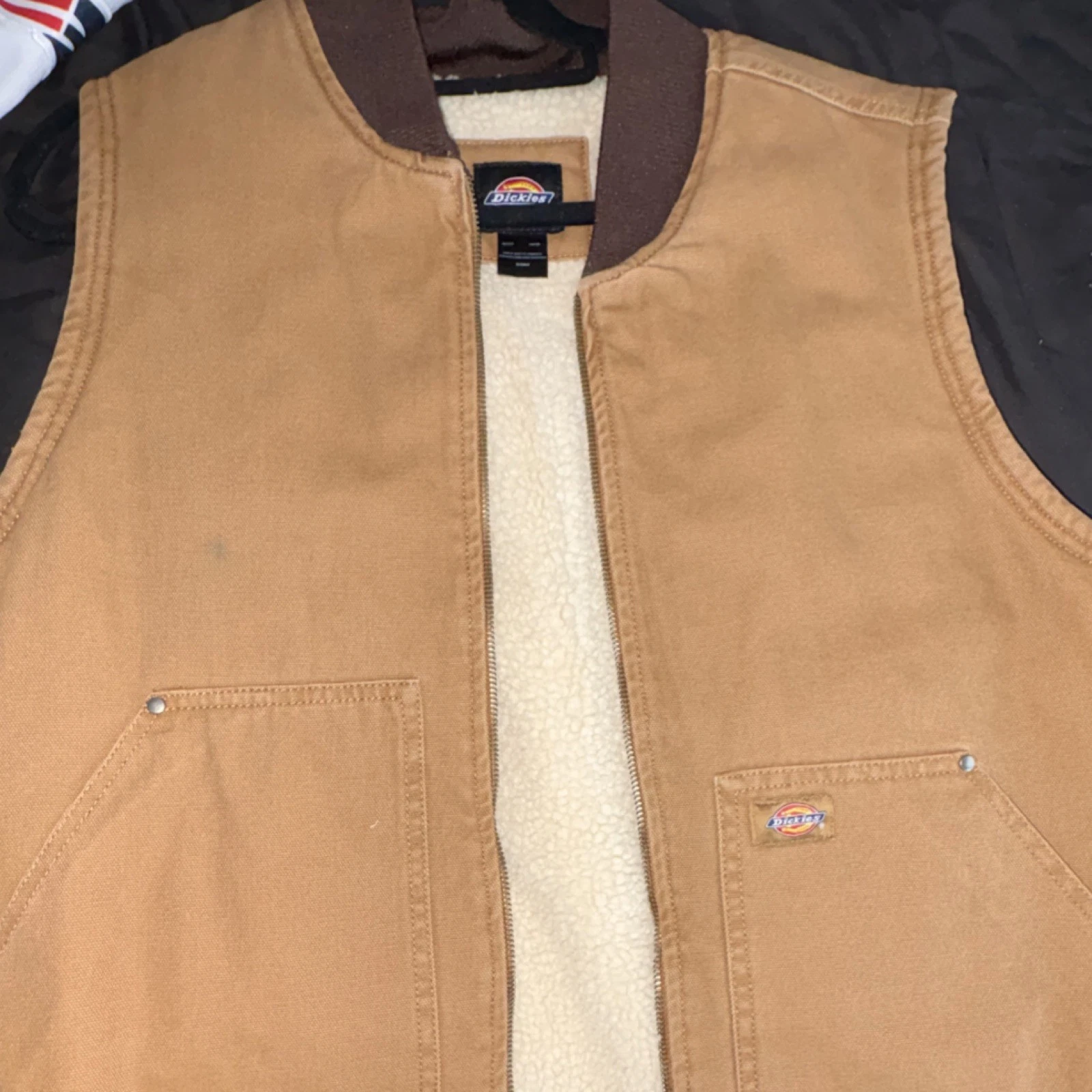 Dickies Brown Insulated Workwear Vest Men's Size S Zip Closure Logo Accent
Opens in a new window or