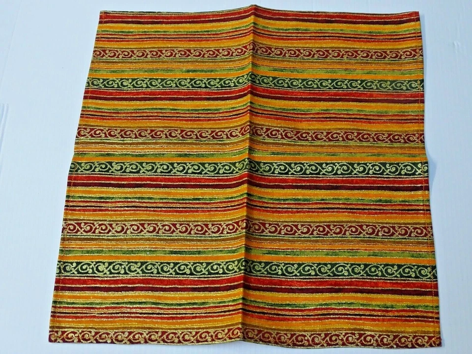 Pañuelo de pajarita a rayas estampado hecho a mano para hombre detalle dorado preatado colorido Foto 3 de 4