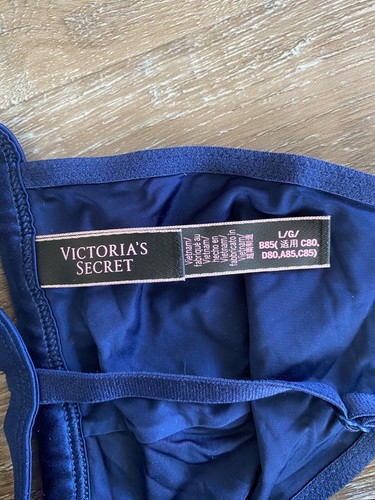 VICTORIA'S SECRET Navy Blue Triangle Bralette~Size LARGE~Rhinstones~No Underwire - Picture 3 of 5
