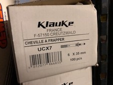 BOITE DE 100 CHEVILLE À FRAPPER KLAUKE EN POLYAMIDE