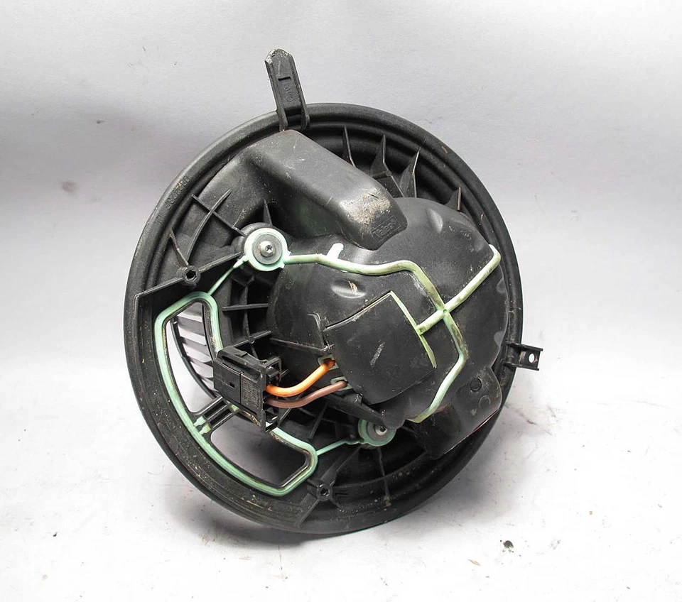 Блок двигателя вентилятора отопителя ОВК BMW E90 3-Series E82 Z4 X3 2006-2017 б/у от оригинального производителя - Изображение 2 из 4