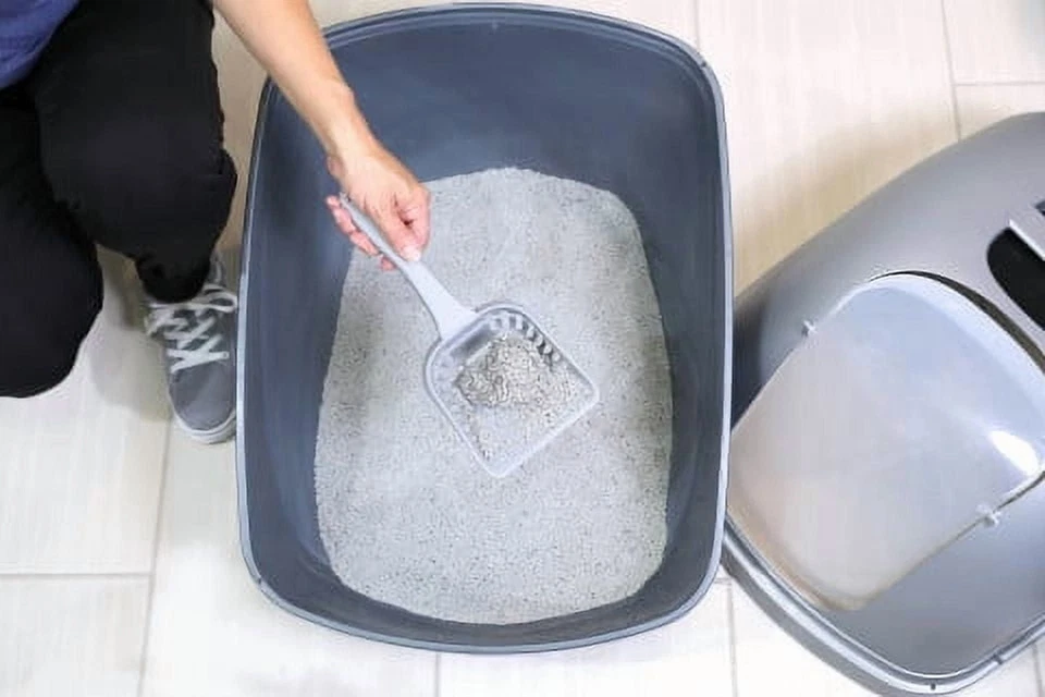 Petmate Jumbo Hooded Cat Litter Pan - Enclosed Litter Box, XL, Pearl Silver - Image 4 of 4