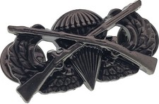 Airborne Infantry Jump Wing Badge US Army Military Parachute Rifles Oxidized Pin
