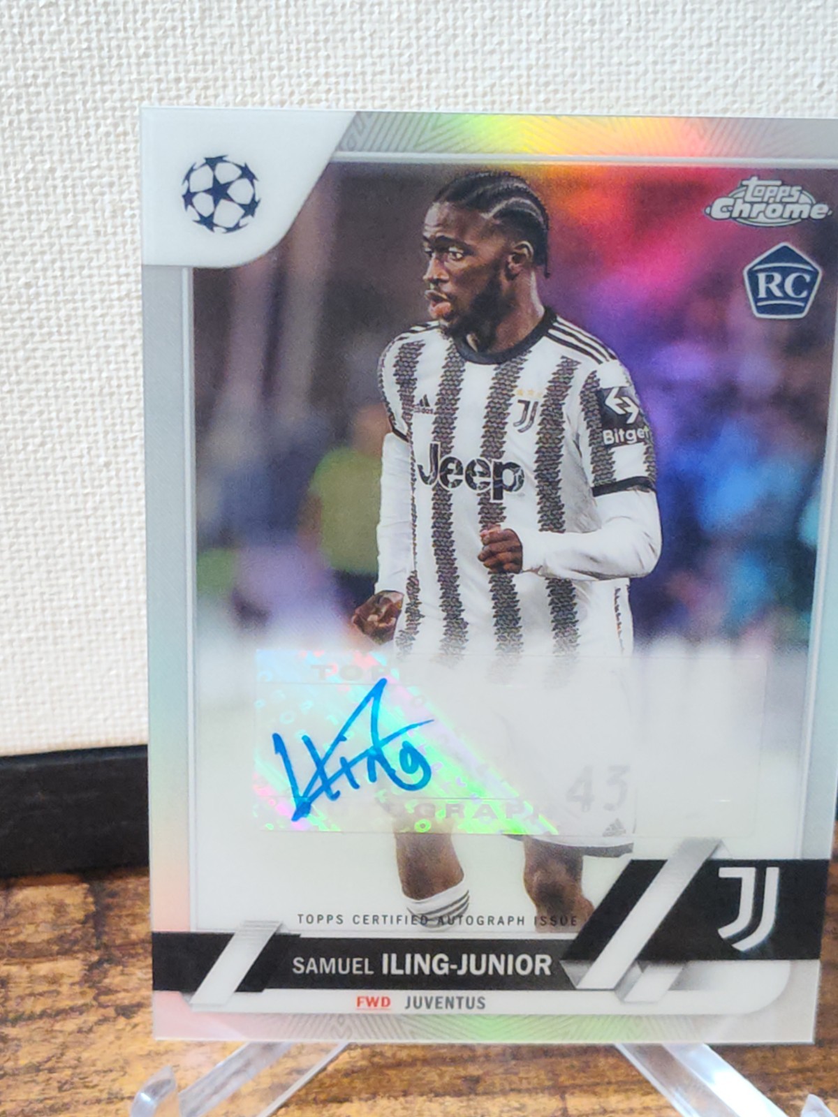 2023 SAMUEL ILING JUNIOR AUTO TOPPS CHROME UCC REFRACTOR RC Juventus  view 5