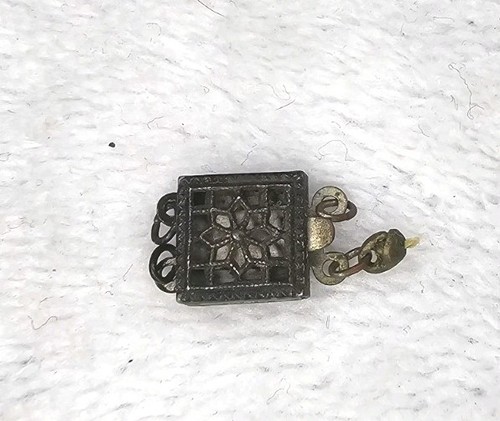 Antique Sterling Silver Filigree Box Clasp Closure Starburst Design 0.8g
