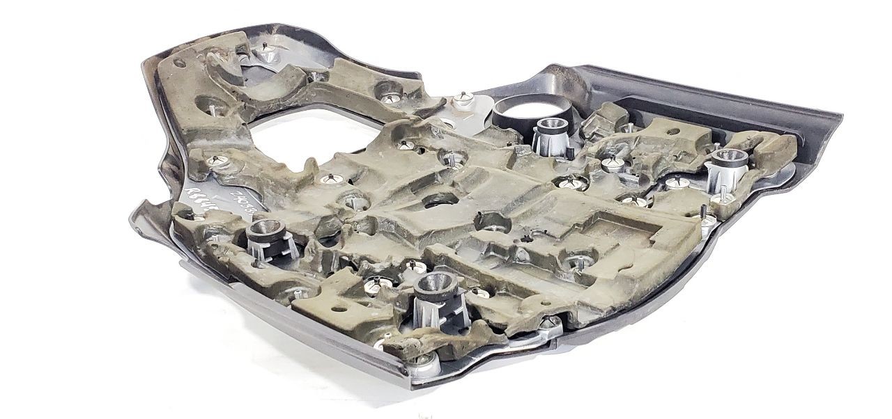 Maserati Levante 2017 Engine cover