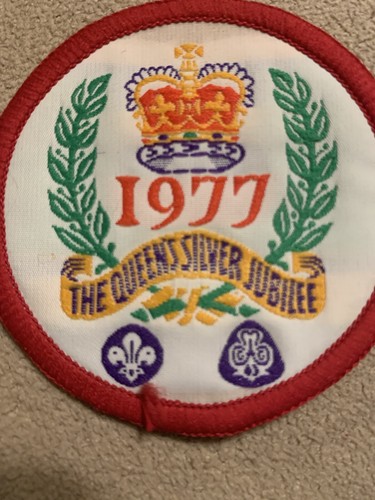 Vintage 70s Boy Scout 1977 The Queen Silver Jubilee Patch 2.5" British Scouting - Picture 2 of 3