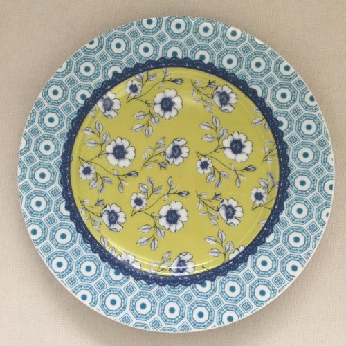 Floral Tea Cup, Plate, and Saucer Set for One - Picture 4 of 4