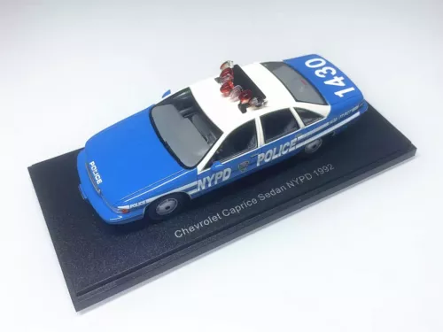 Best of Show BOS 1/43 Scale Resin Chevrolet Caprice Sedan NYPD 1992-Model Car - Picture 2 of 11