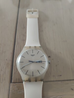 Swatch Rose Rebel Uhr Ref Suot 700 Vintage 2011 