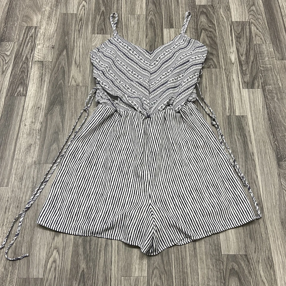 MAURICES Adjustable Spaghetti Straps Tie Side White & Blue Romper Women's Size M - Image 2 of 4