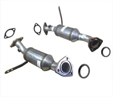 Front Left and Right Catalytic Converter w/ Gaskets 03-04 Cadillac CTS 3.2L