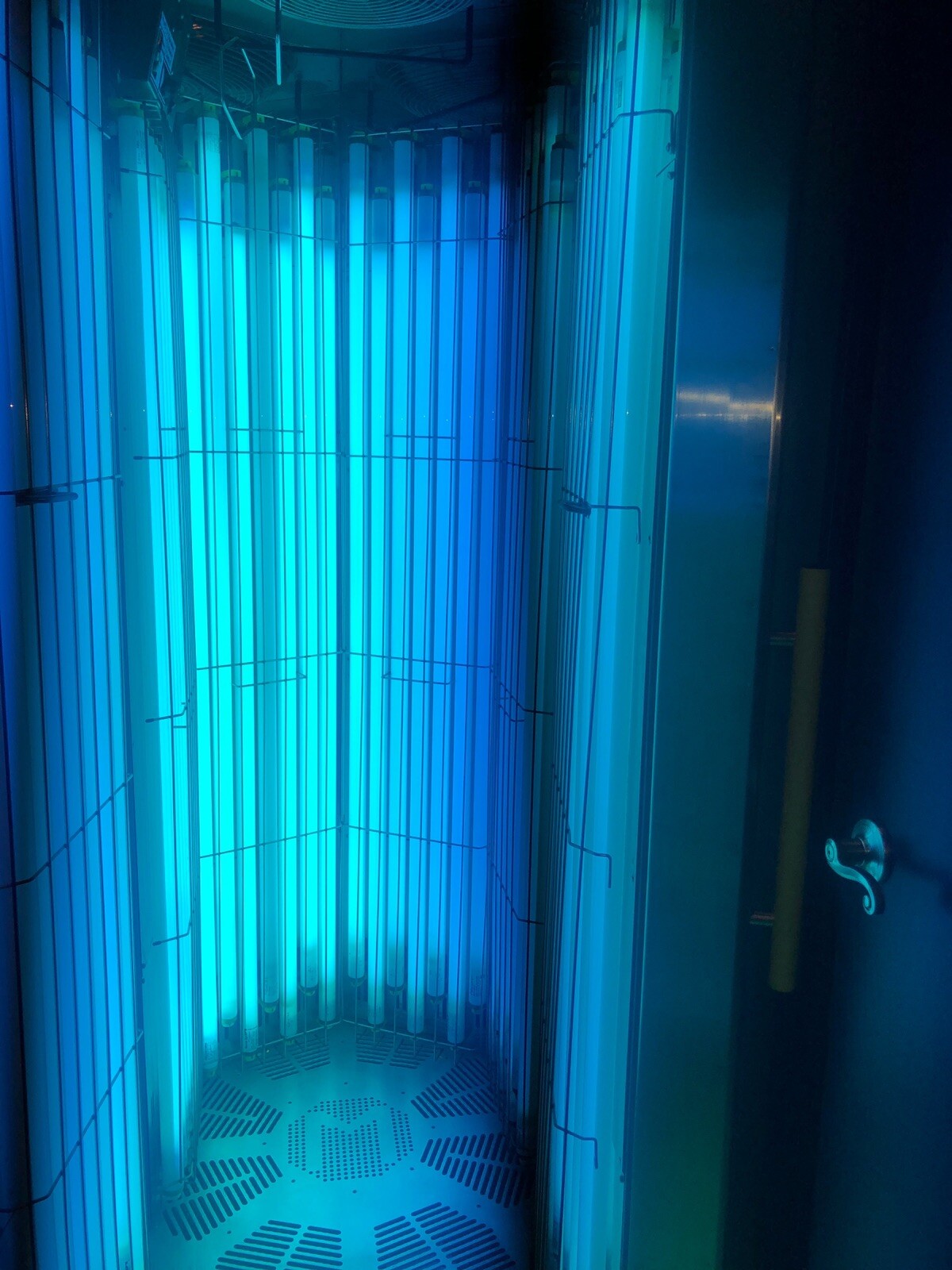 Megasun Extreme Rush / Vertical Tanning Bed /booth eBay
