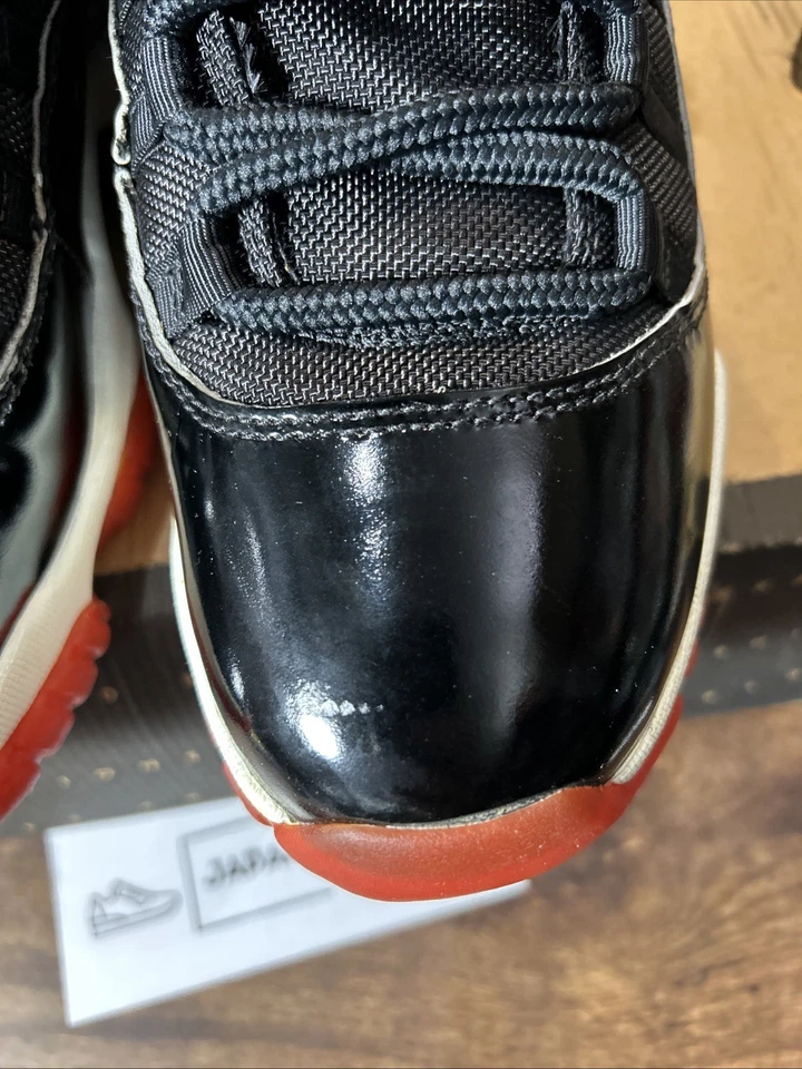 Talla 9.5 - Air Jordan 11 OG 1996 Bred 130245-062 Auténtico OG BOX DS 1996 Raro Foto 4 de 4