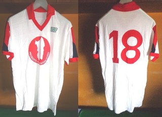 Camiseta TORRES 1988 89 Ennerre productos sardos n.o 18 raros de colección Sassari fútbol