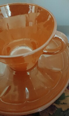 Vintage 60er Jahre 2er Set Pfirsich Termocrisa Glanz Teetassen mit Untertassen.