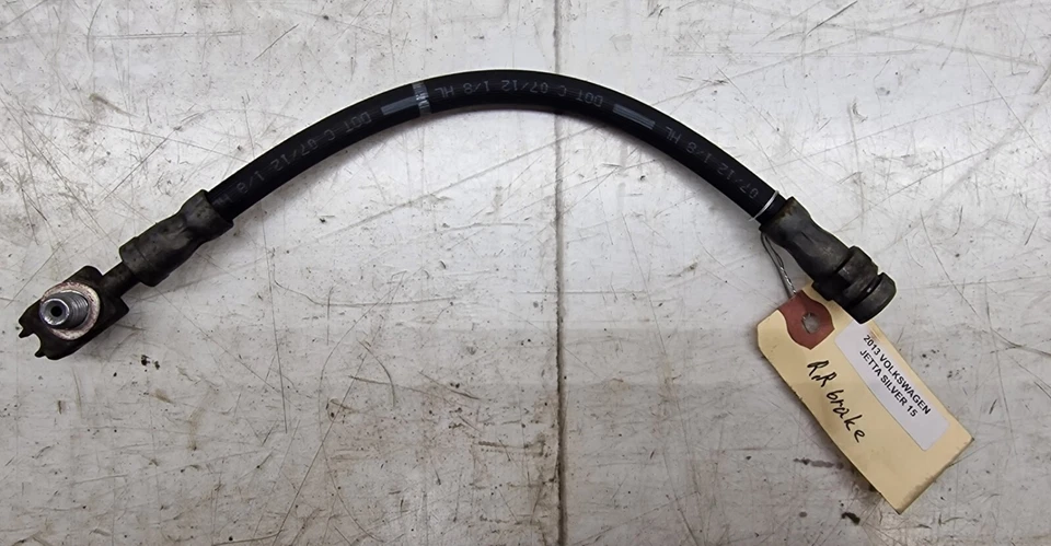 Volkswagen Jetta GLI 2011-2017 OEM línea de manguera de freno lateral del pasajero trasero derecho Foto 2 de 4