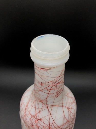 Vintage Hazel Atlas Red String Splatter White Milk Glass Bottle w Thread Cap - Picture 6 of 8
