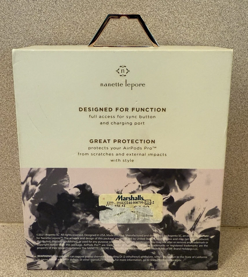 Nanette Lepore Crystal AirPods Pro Case Gold Bottom Charging Port Access UNUSED - Image 2 of 4