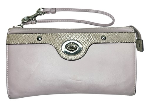 Coach Lavender Leather Wristlet Wallet Top Zip Card Slots Fits Phone Pockets - Picture 13 of 15