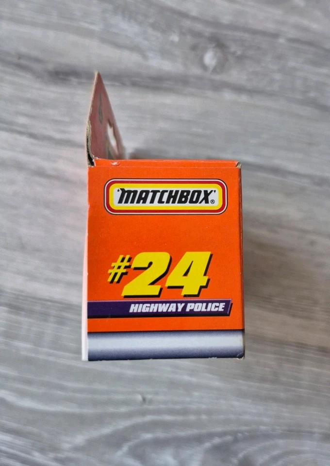 Matchbox Ford LTD Police Car Schwarz Weiß Spielzeugauto Modellauto 1:64 - Bild 3 von 4