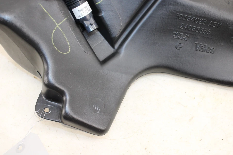 1997-2004 Chevrolet Corvette Windshield Washer Reservoir OEM MP14 - Image 3 of 4