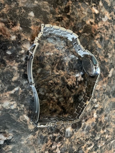 Skagen Womens 347SSX Quartz Watch Silver, White ,Crystal Surround. Needs Battery - Picture 6 of 8