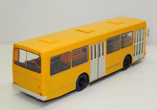 1:43 Stadtlinien Bus LAZ 4202 russian Magazin Modimio №12 USSR UdSSR URSS - Picture 5 of 7
