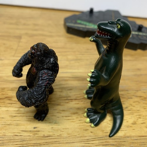 2005 Vintage Xonex Godzilla Movie Archive PVC Figurine King Kong Battle Damage - Picture 3 of 9