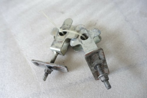 T. Suzuki GSX 600 F GN72B Chain Adjuster Right + Left - Picture 2 of 3