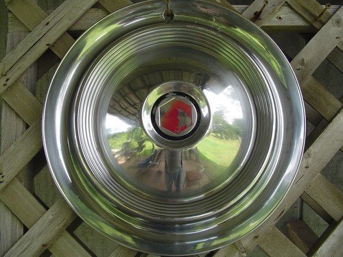 1955 1956 PACKARD DELUXE SEDAN 200 250 300 MAYFAIR PATRICIAN HUBCAP WHEEL COVER - Picture 1 of 3
