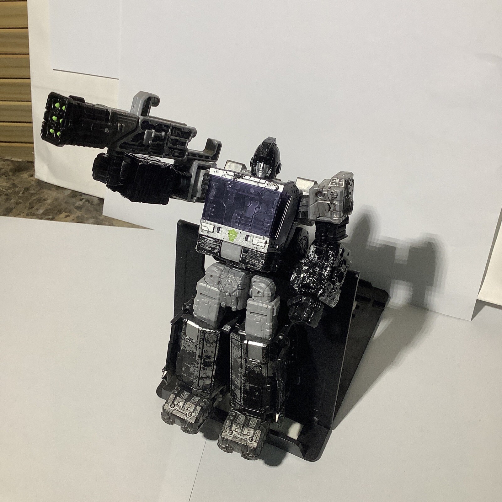 Picture 2 of 3