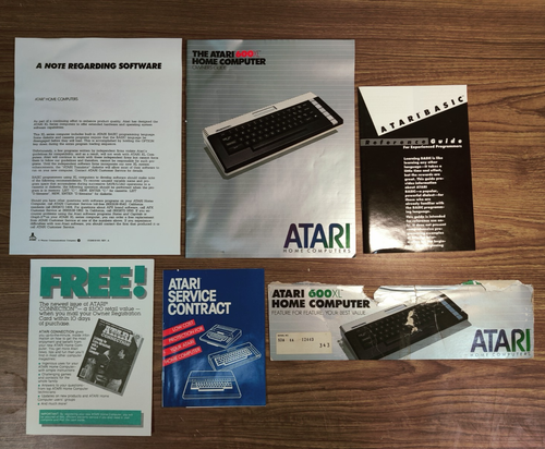 (138141) Atari 600XL Home Computer w/Box, Manual & Inserts Turns On *For Parts* - Picture 4 of 21