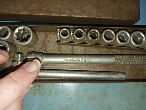 Tool Lot of Vintage/ Antique Mustang 1/4" Drive set/ 2 Nut Drivers/ and more - Picture 2 of 5