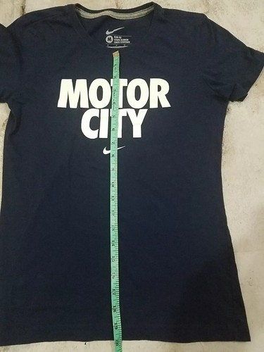 Women's Medium Slim Fit Nike Detroit Tigers Double Sided Graphic T Shirt - Picture 5 of 7