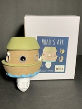 NOAH'S ARK Plug-in Resin Night Light Nursery Light w/Bulb NEW