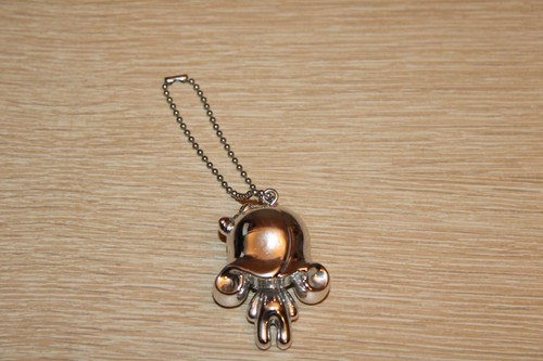 HaraJuku Lovers GWEN Muñeca Figura Plata Plástico Llavero Cartera Etiqueta Bolso Dije - Imagen 3 de 5